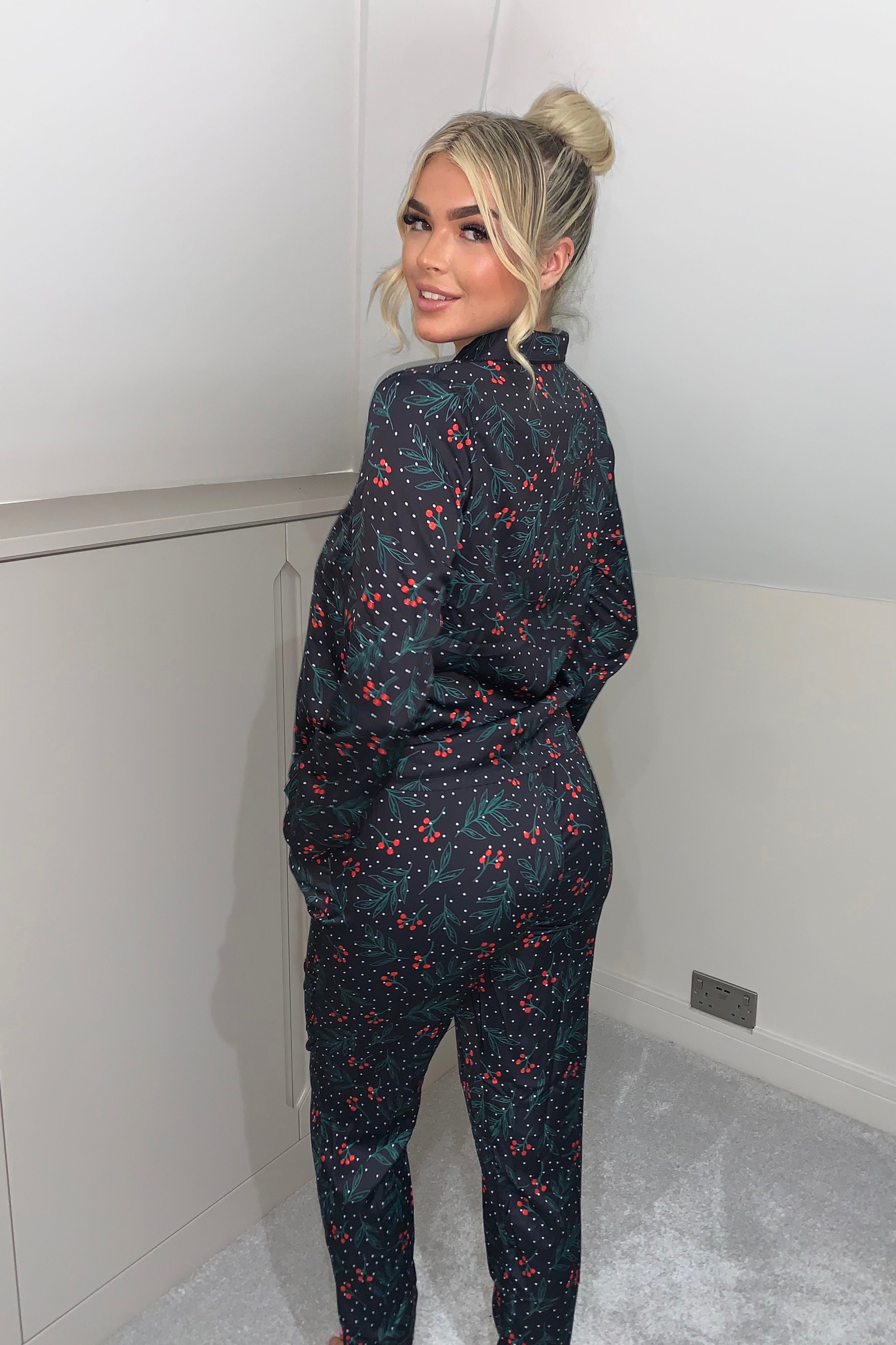 Luxe Holly Berry Print Satin Pyjama Set